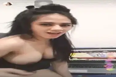 Live Instagram Promo Poker Keliatan Susu Nya